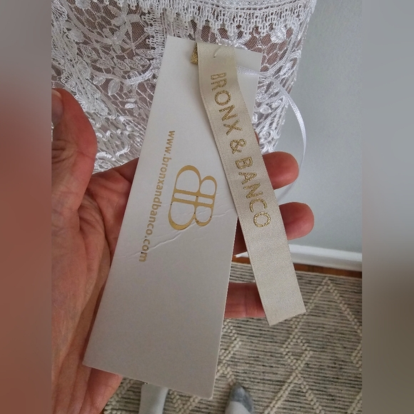 NWT Bronx and Banco Tiffany Blanc Dress in White Size 8 - Picture 5 of 16